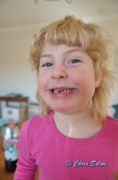 Agnes har tappat tand nummer två